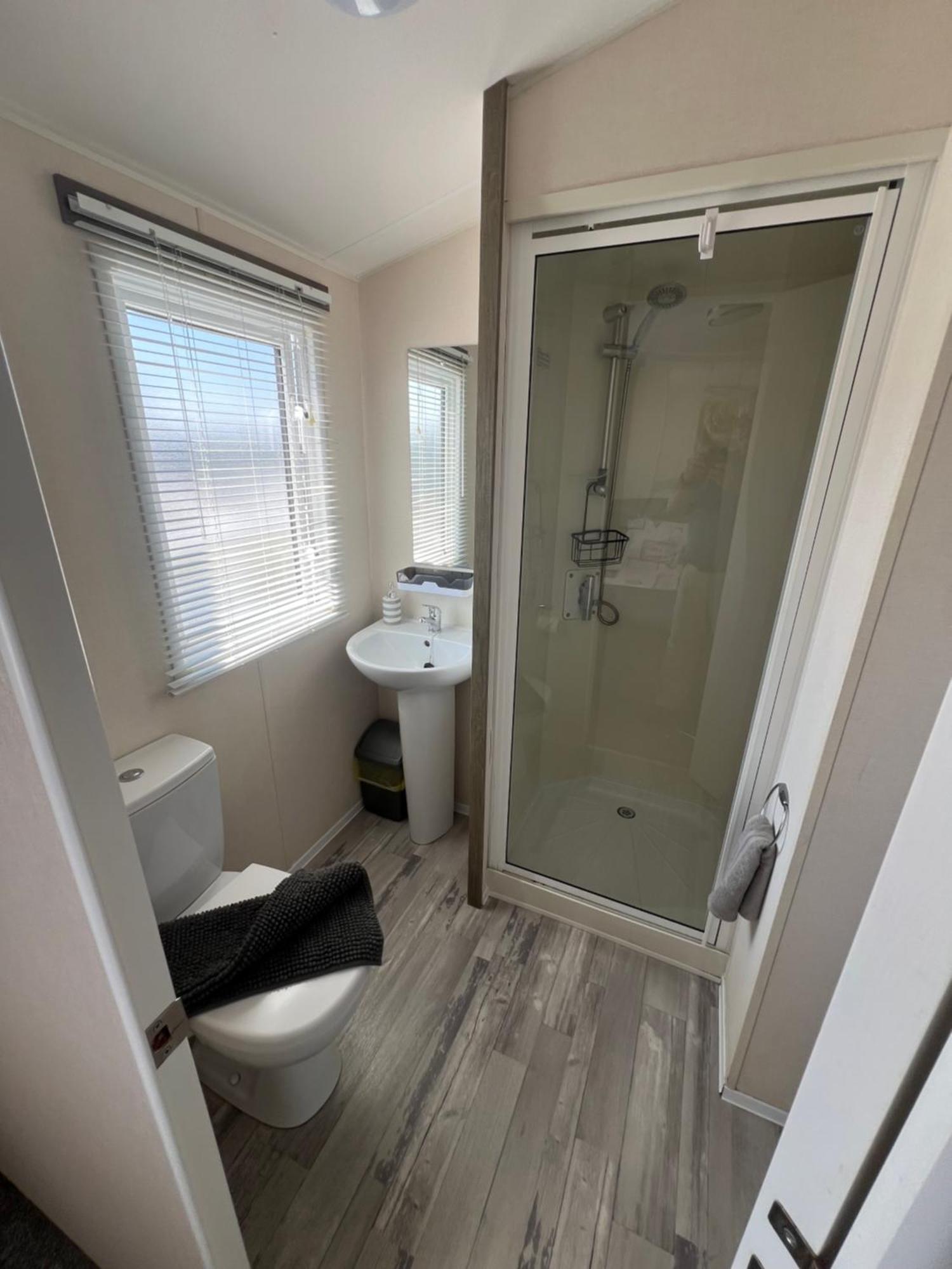 3 Bedroom Modern Caravan Sleeps up to 8 Millom Buitenkant foto